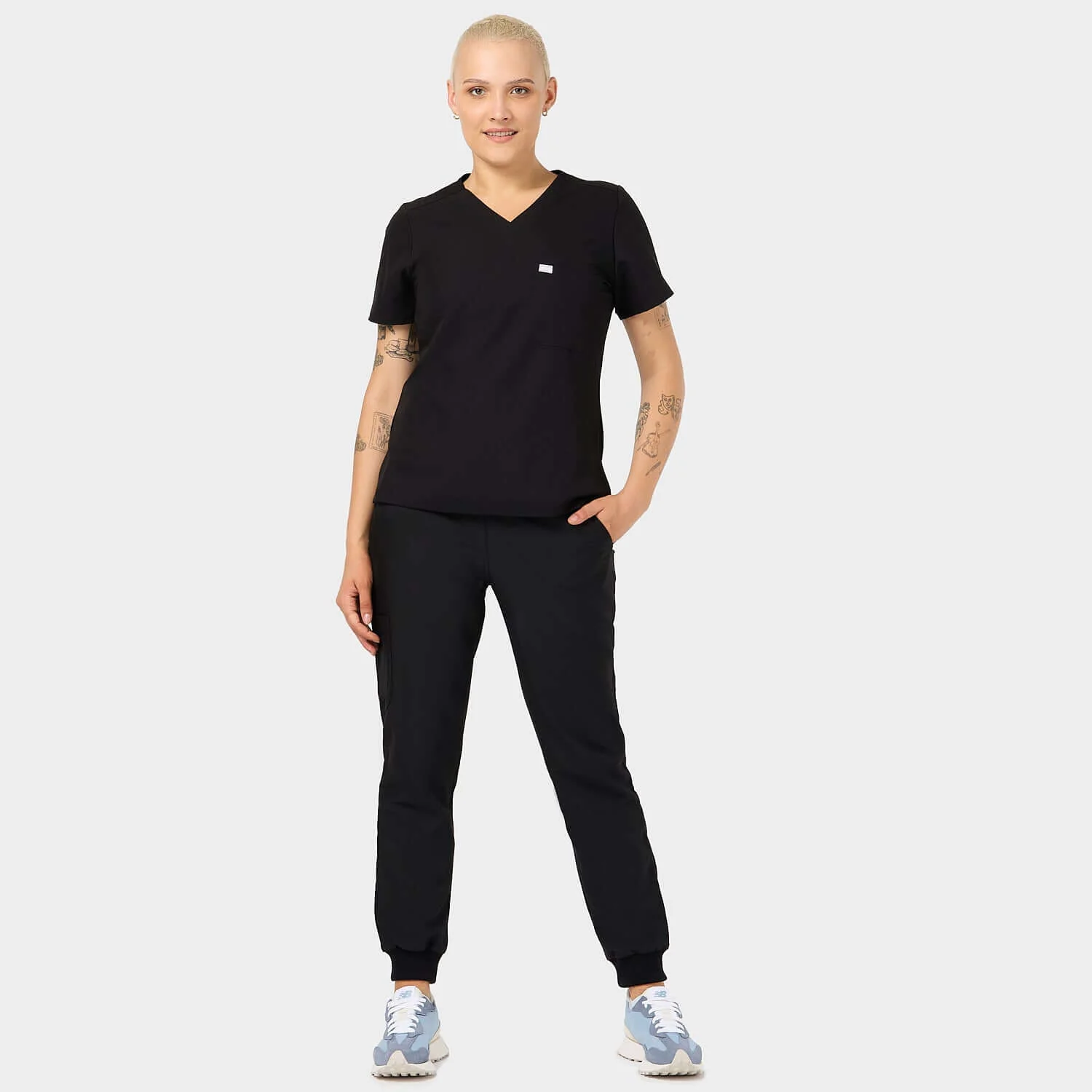 Bluza medyczna ARIA - BLACK - Image 3