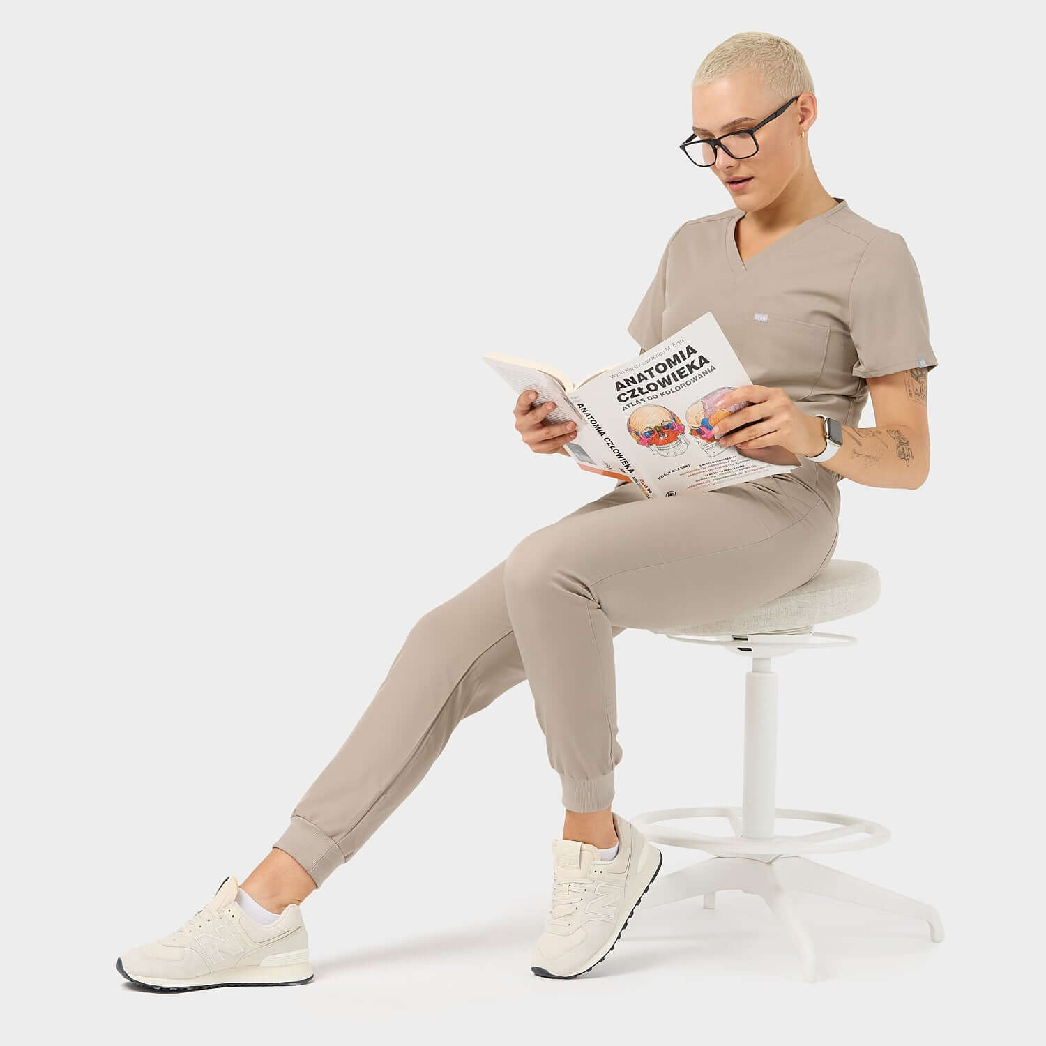 Bluza medyczna ARIA - LATTE - Image 2