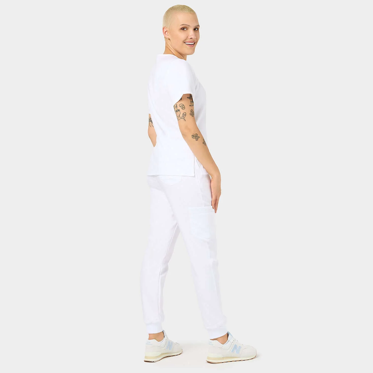 Bluza medyczna ARIA - WHITE - Image 6