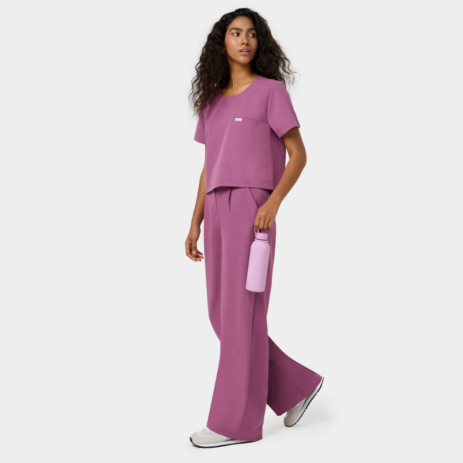 Bluza medyczna damska GAJA - BERRY CRUSH - Image 3
