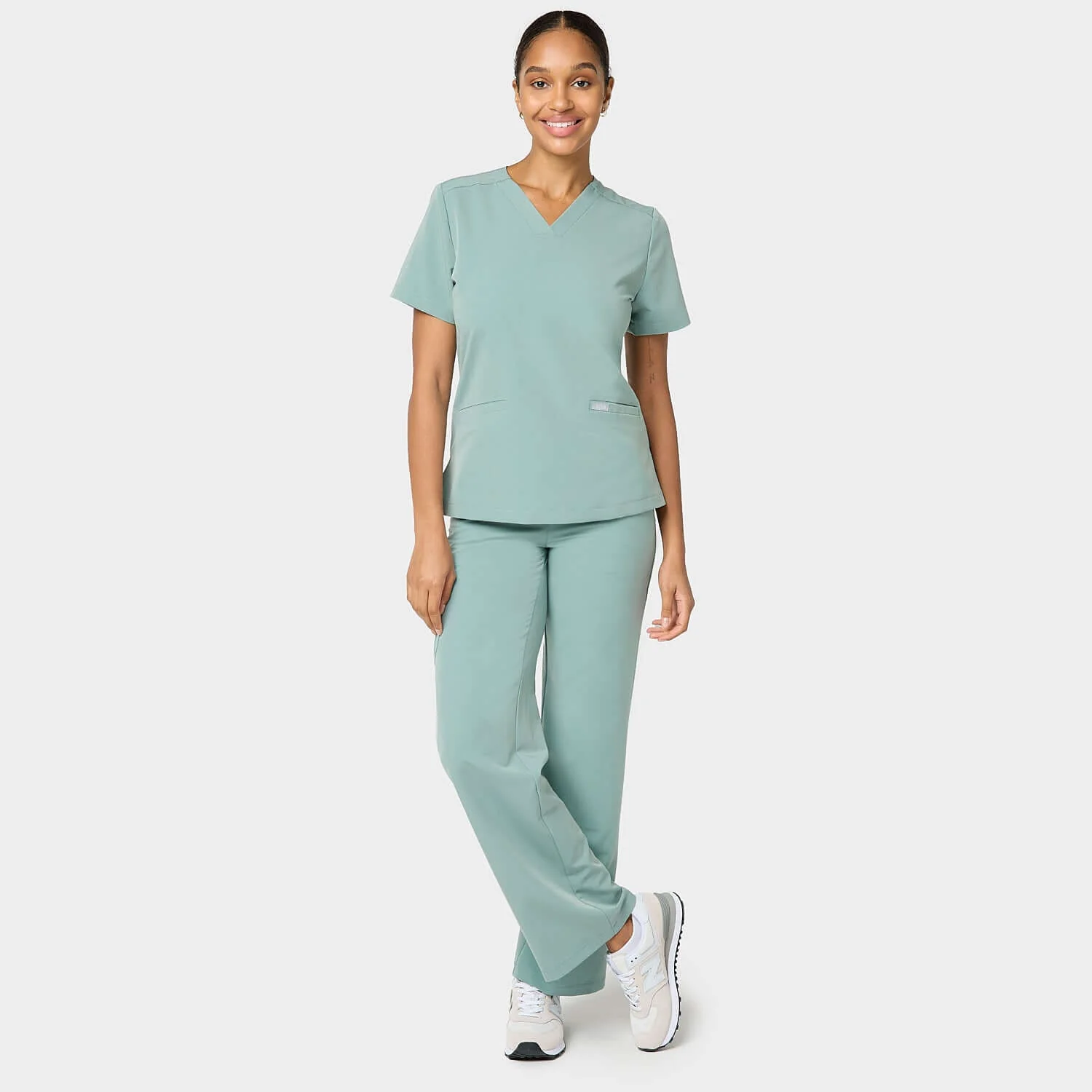 Bluza medyczna EMILY scrubs - SAGE GREEN - Image 2