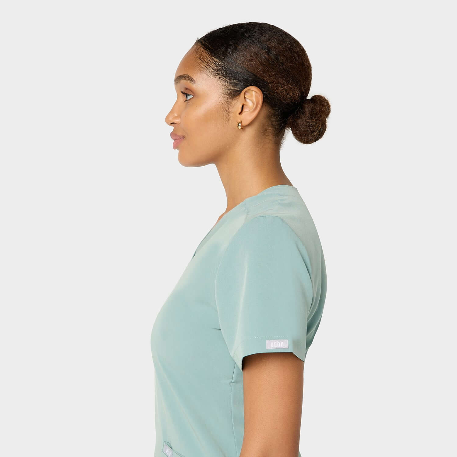 Bluza medyczna EMILY scrubs - SAGE GREEN - Image 4