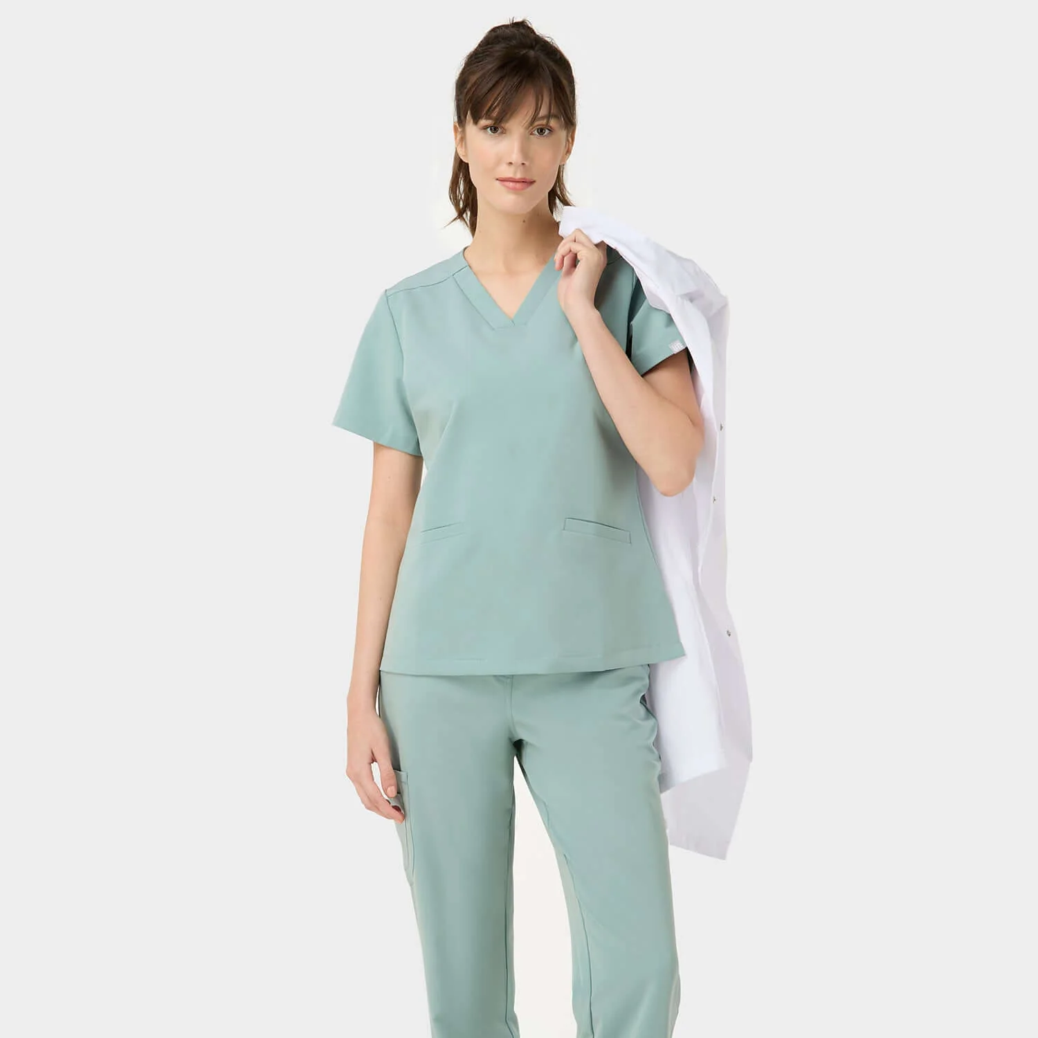 Bluza medyczna EMILY scrubs - SAGE GREEN - Image 6