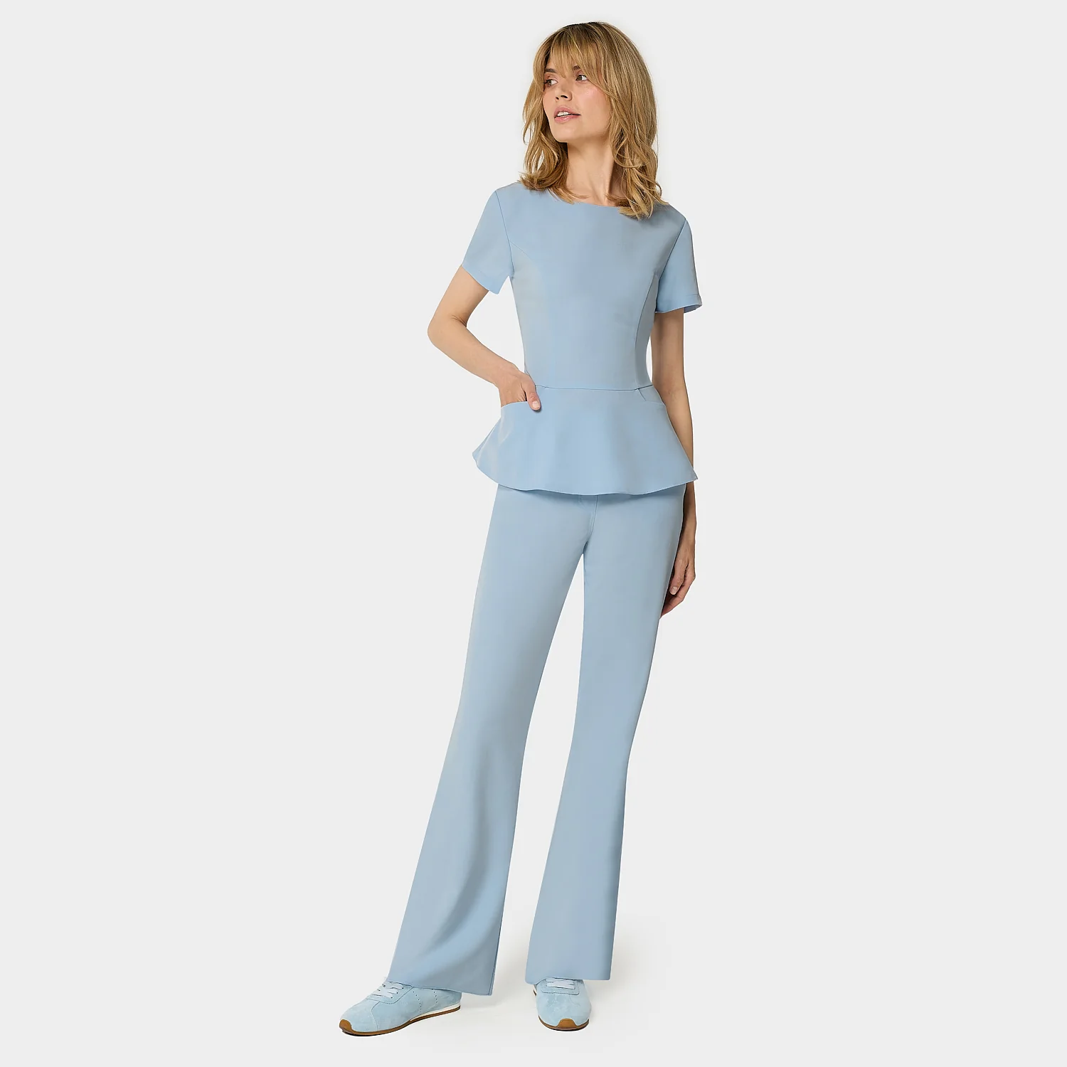 Bluza medyczna z baskinką KIM - BABY BLUE - Image 2