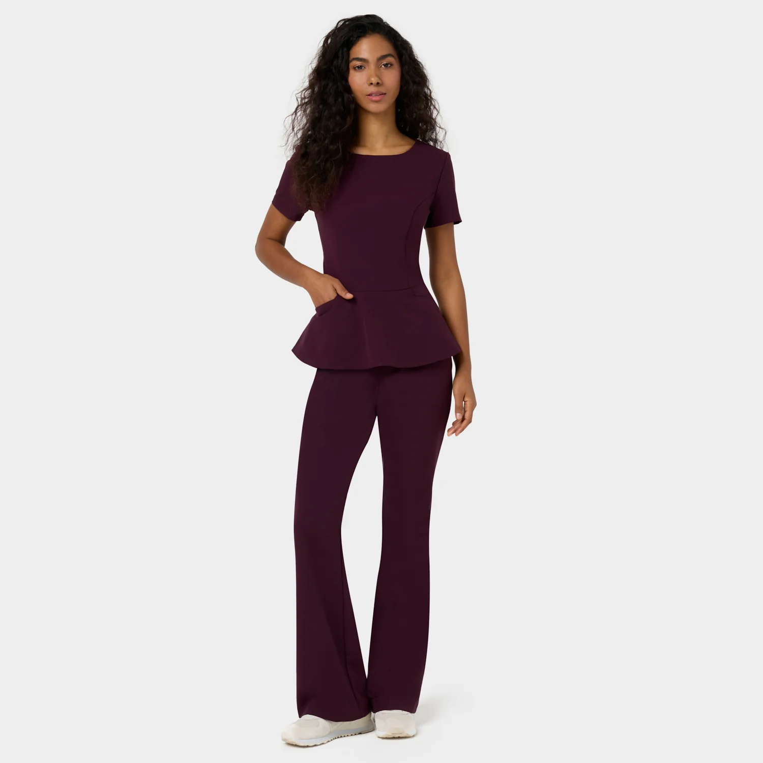 Bluza medyczna z baskinką KIM - BURGUNDY - Image 4