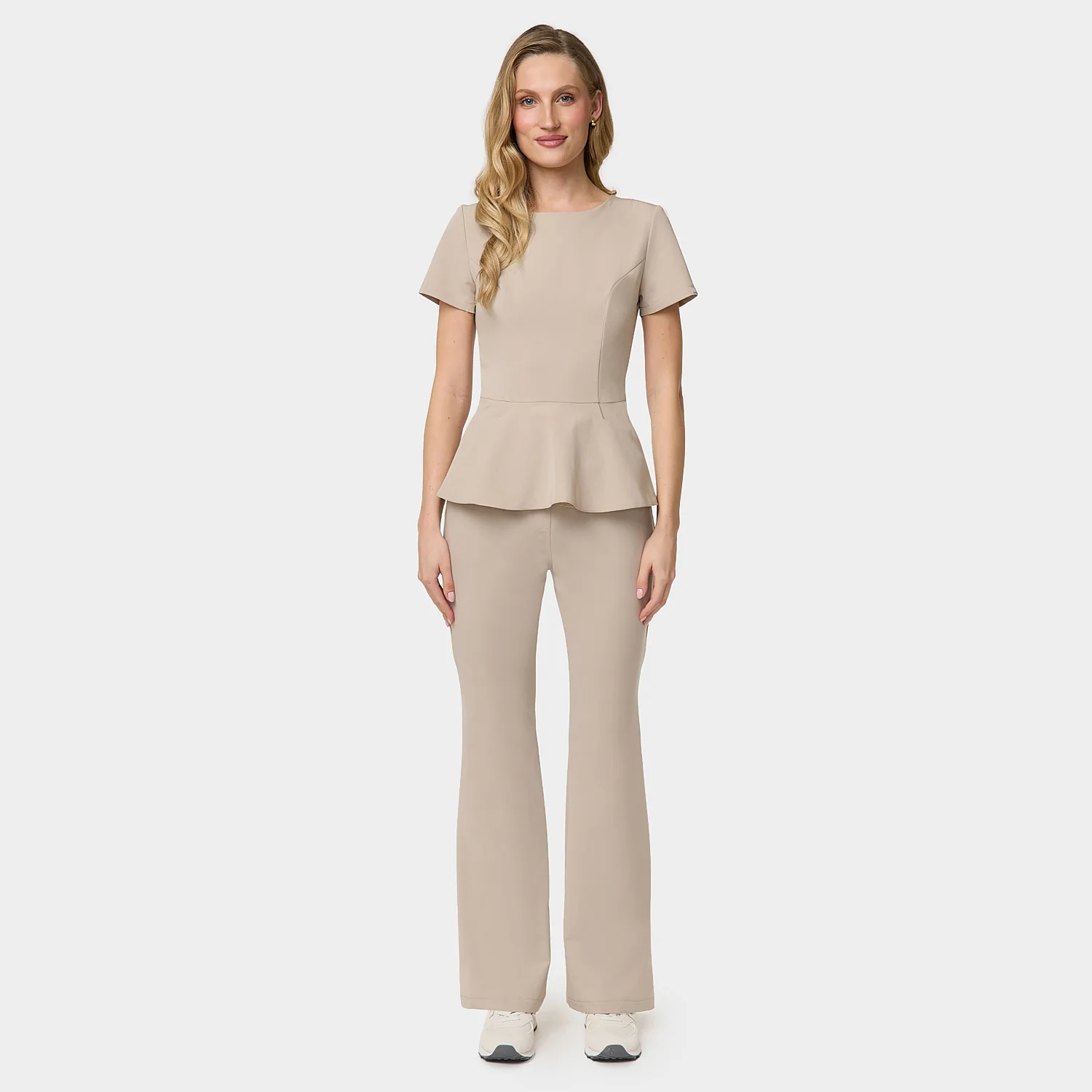 Bluza medyczna z baskinką KIM - LATTE