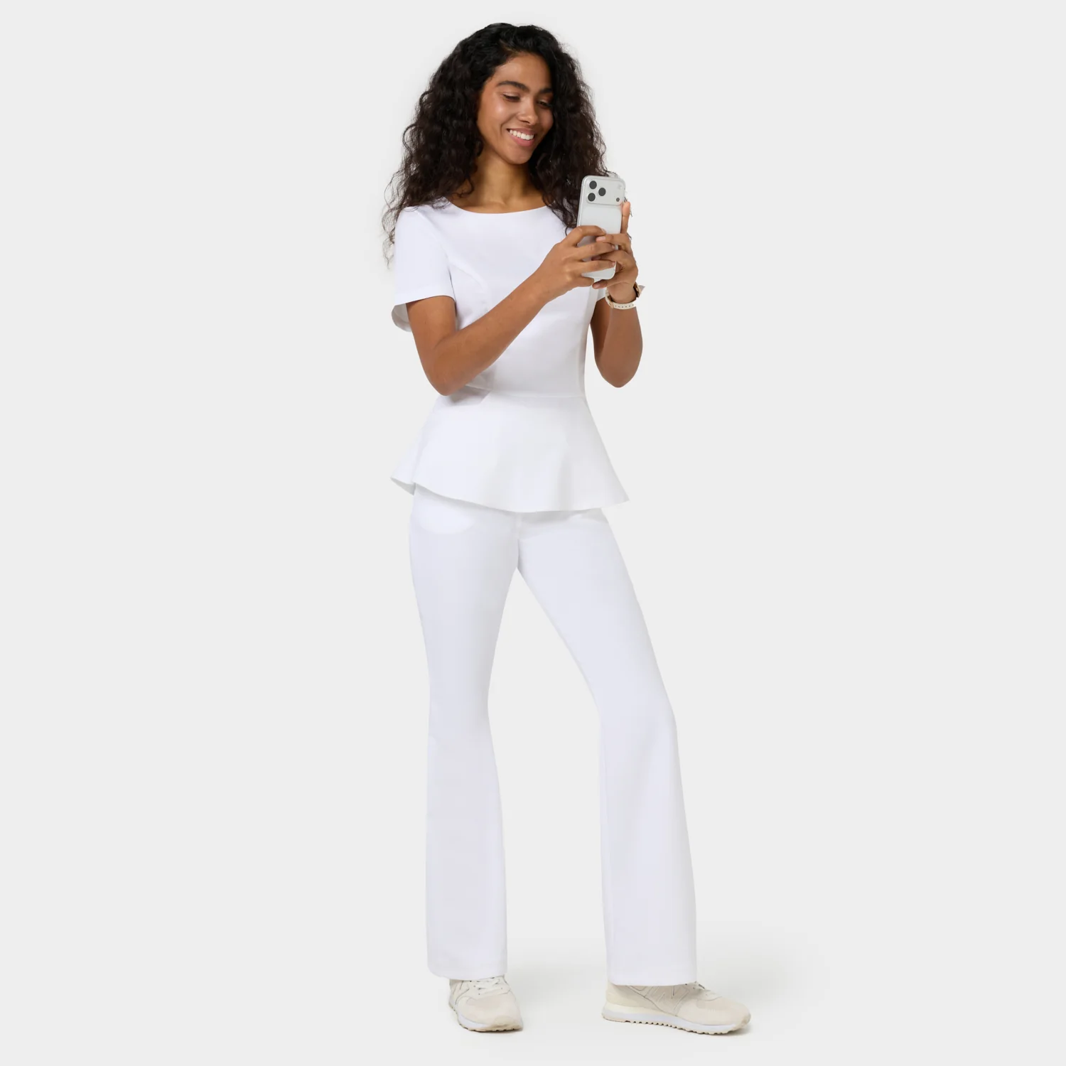 Bluza medyczna z baskinką KIM - WHITE - Image 2