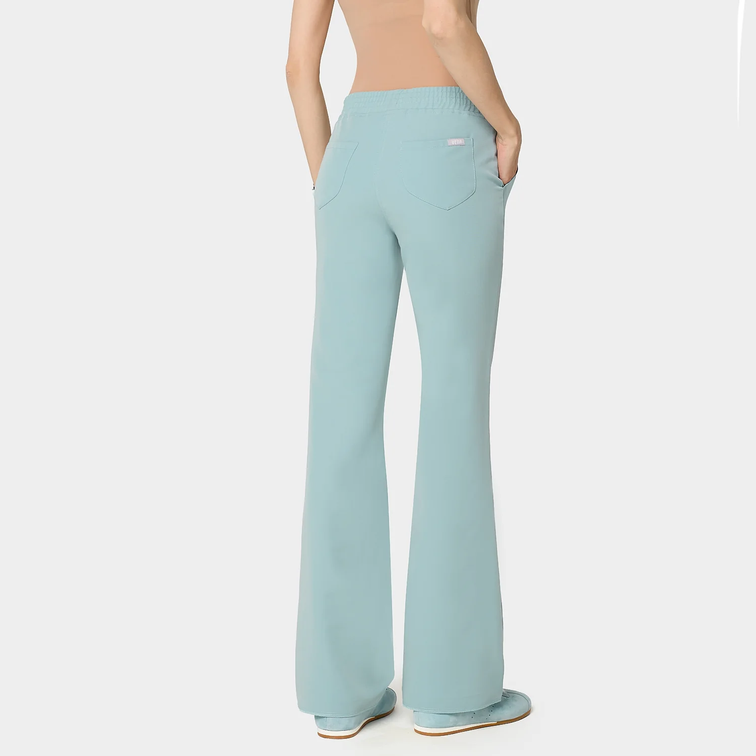 Spodnie medyczne damskie flare CLOUDY BLUE - Image 3