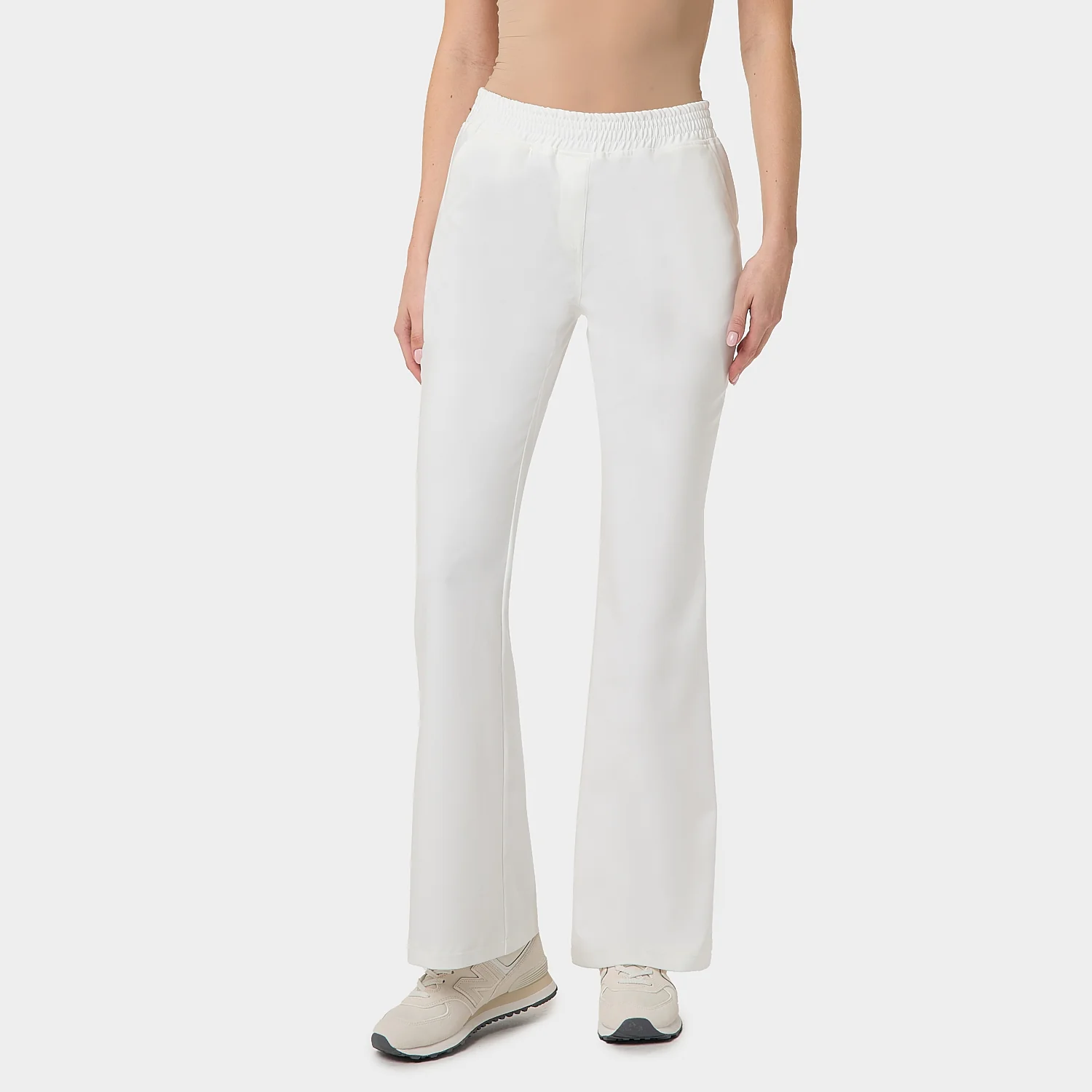 Spodnie medyczne damskie flare CREAM - Image 2