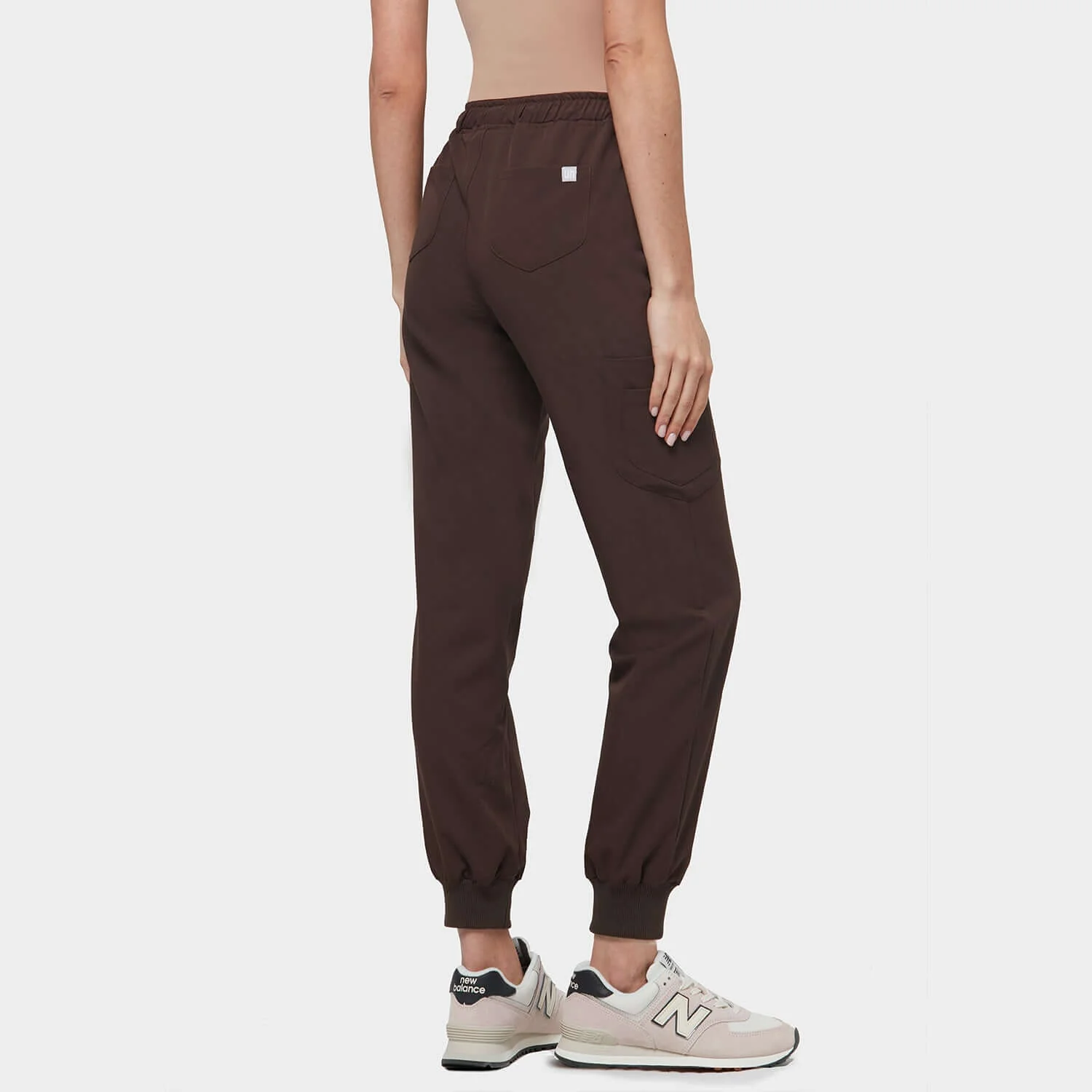 Spodnie medyczne joggery - DARK CHOCOLATE - Image 3